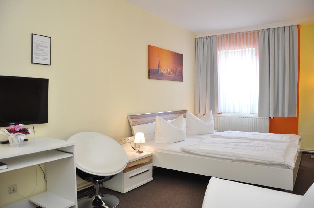Hotel An Der Kapelle Μάινινγκεν Εξωτερικό φωτογραφία