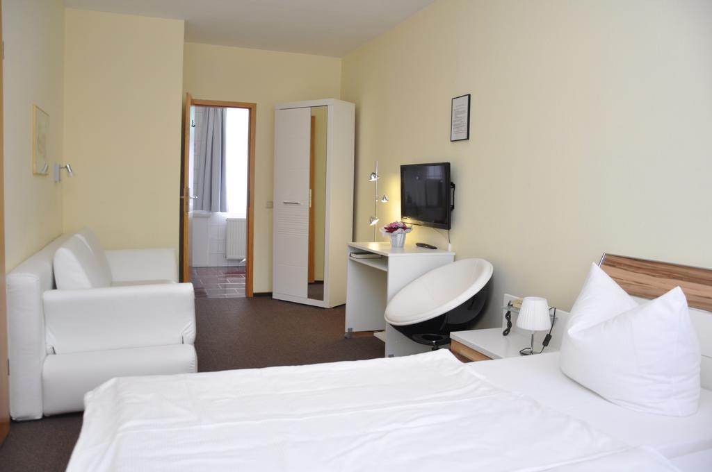Hotel An Der Kapelle Μάινινγκεν Εξωτερικό φωτογραφία